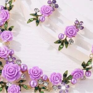 Purple Floral Necklace and Bracelet Set
